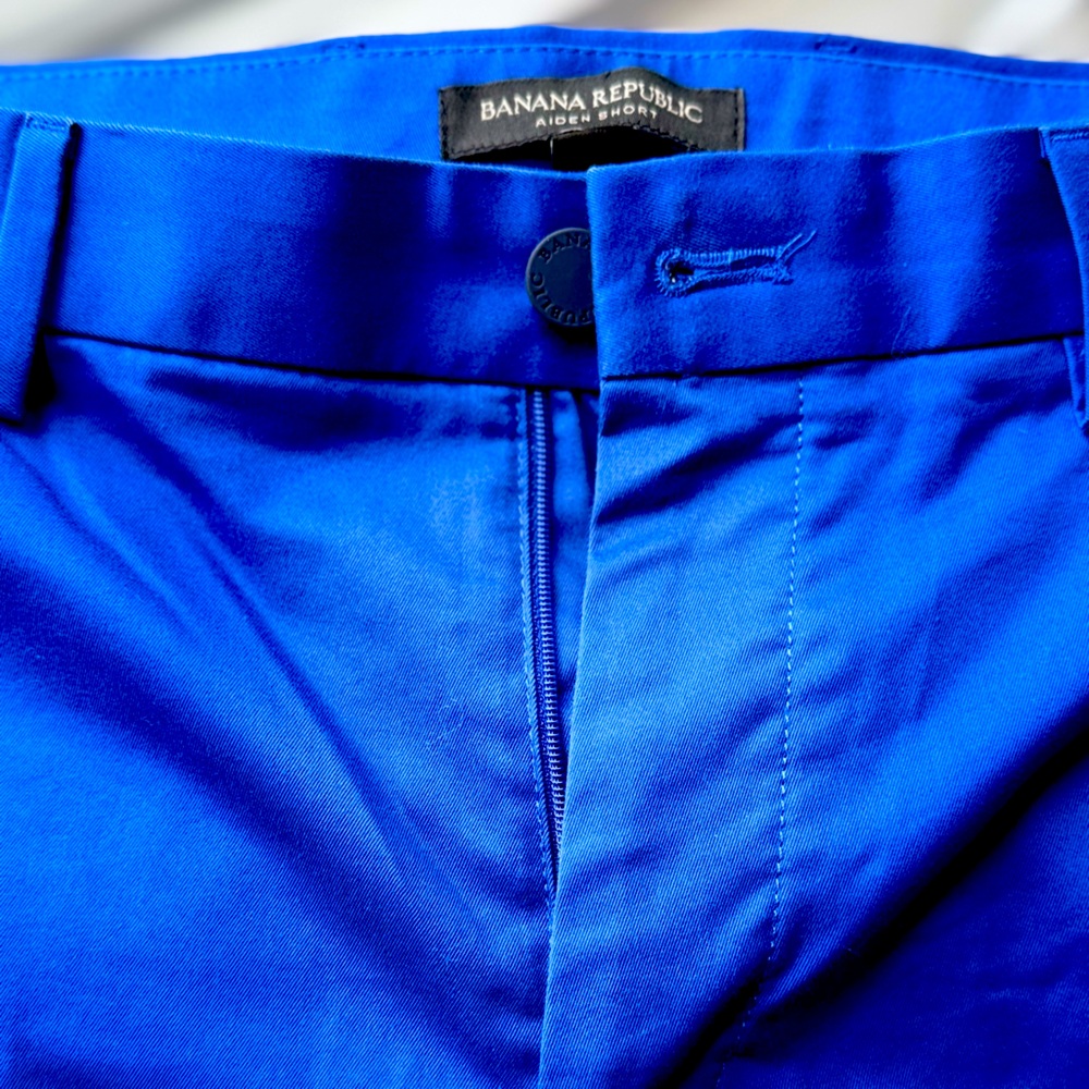 COPY - Banana Republic Men's Flat Front Shorts - Royal Blue